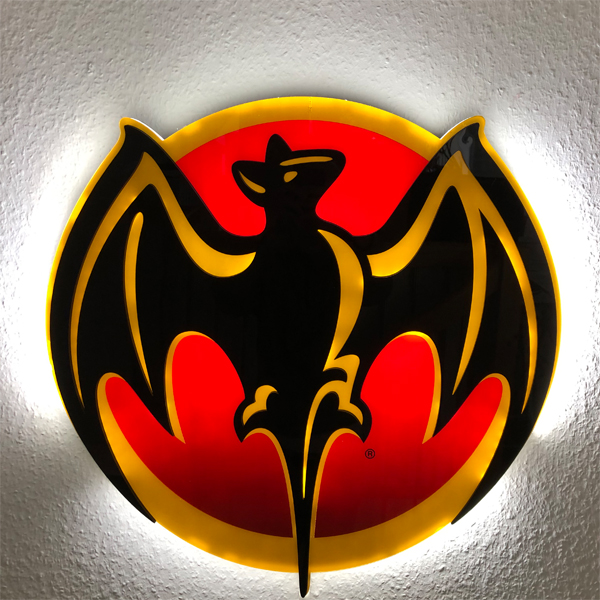 Bacardi Logo leuchtend